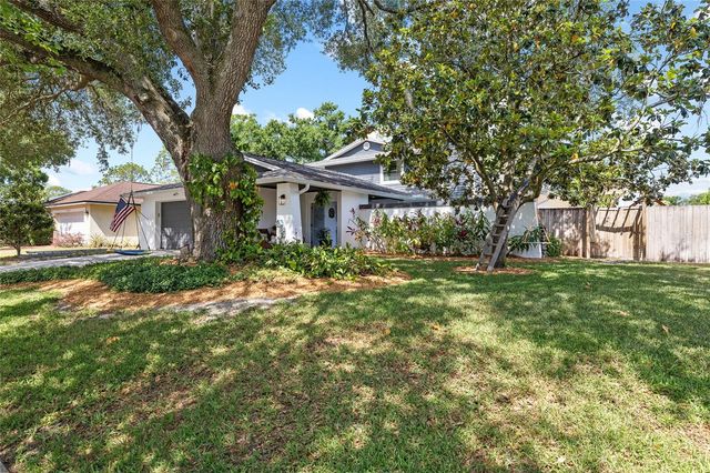 15620 GARDENSIDE LANE, Tampa, FL 33624