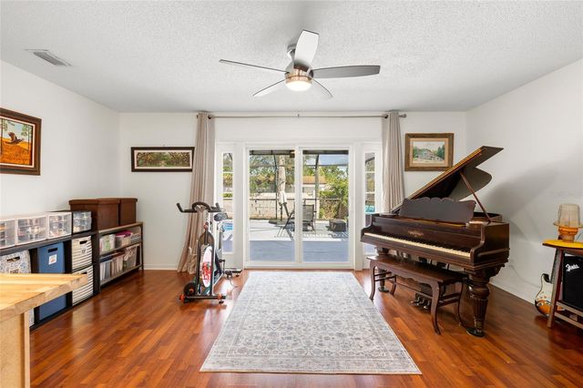 15620 GARDENSIDE LANE, Tampa, FL 33624