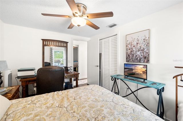 15620 GARDENSIDE LANE, Tampa, FL 33624
