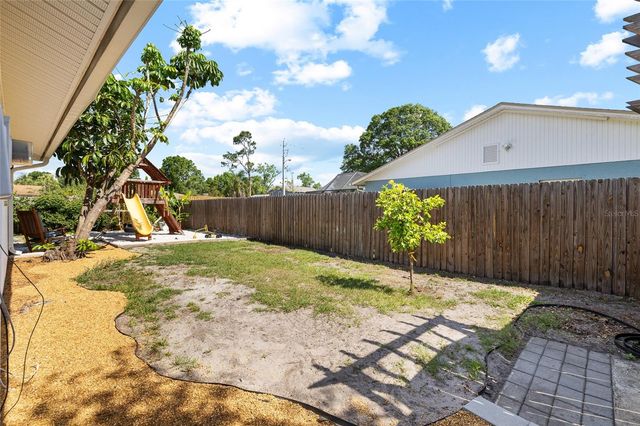 15620 GARDENSIDE LANE, Tampa, FL 33624