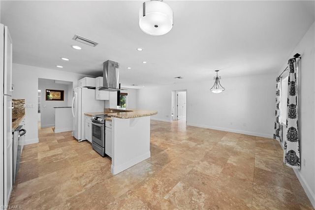 7454 Sea Island RD, Fort Myers, FL 33967