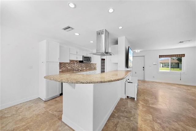 7454 Sea Island RD, Fort Myers, FL 33967