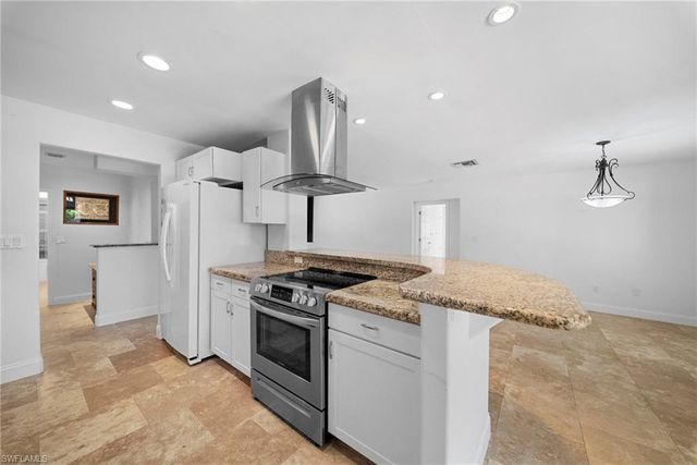 7454 Sea Island RD, Fort Myers, FL 33967