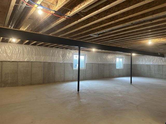 16410 Sleepy Hollow Drive, Fenton, MI 48430
