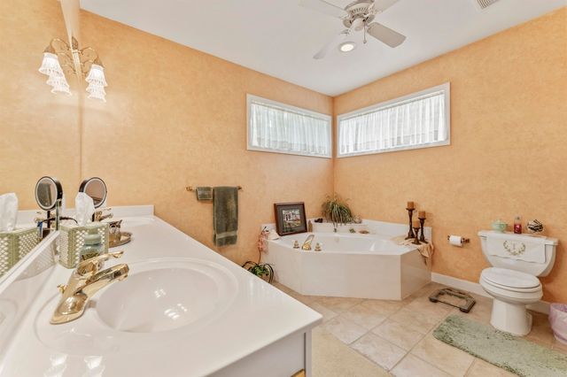 9302 CANABRIDGE DR, Lakeland, TN 38002