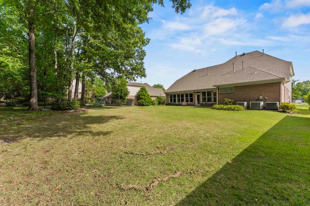 9302 CANABRIDGE DR, Lakeland, TN 38002