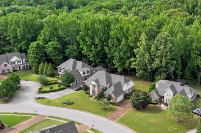 9302 CANABRIDGE DR, Lakeland, TN 38002
