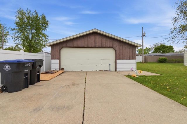 6185 Merrill AVENUE, Cudahy, WI 53110
