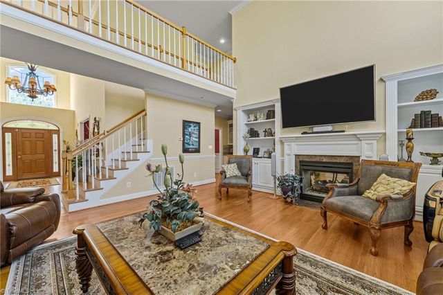 736 Meadowood Drive, Burlington, NC 27215