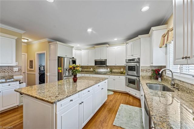 736 Meadowood Drive, Burlington, NC 27215