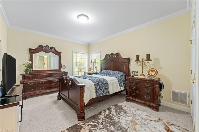 736 Meadowood Drive, Burlington, NC 27215