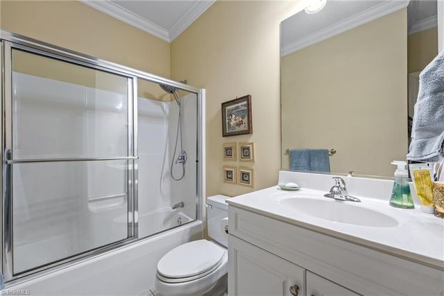 736 Meadowood Drive, Burlington, NC 27215