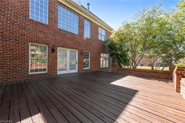 736 Meadowood Drive, Burlington, NC 27215