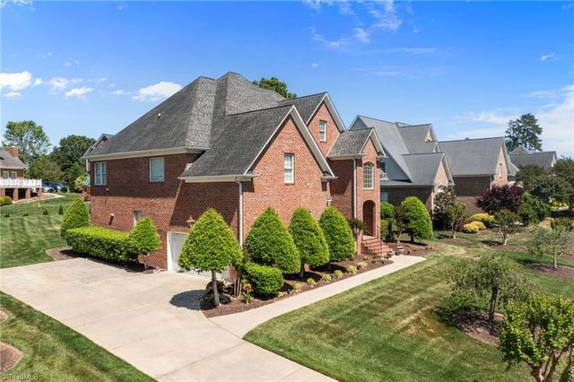 736 Meadowood Drive, Burlington, NC 27215
