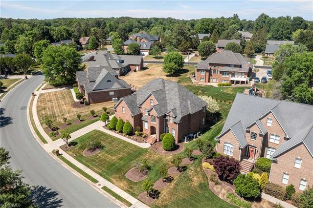 736 Meadowood Drive, Burlington, NC 27215