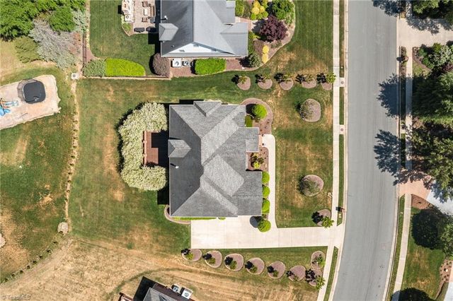 736 Meadowood Drive, Burlington, NC 27215