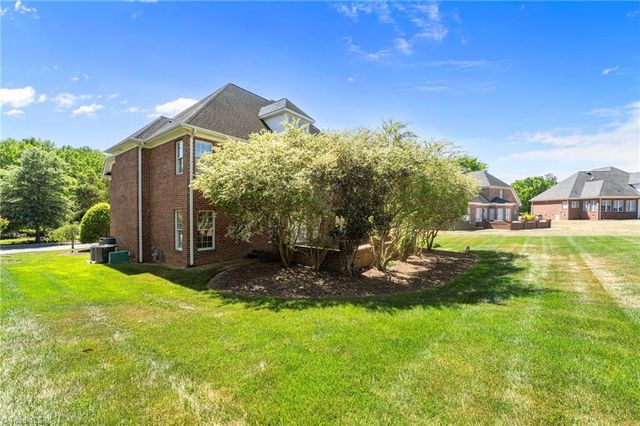 736 Meadowood Drive, Burlington, NC 27215