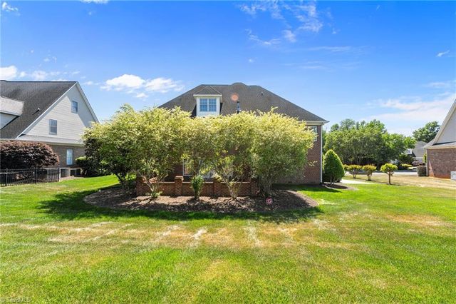 736 Meadowood Drive, Burlington, NC 27215