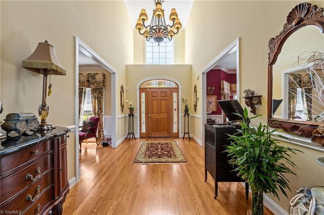 736 Meadowood Drive, Burlington, NC 27215