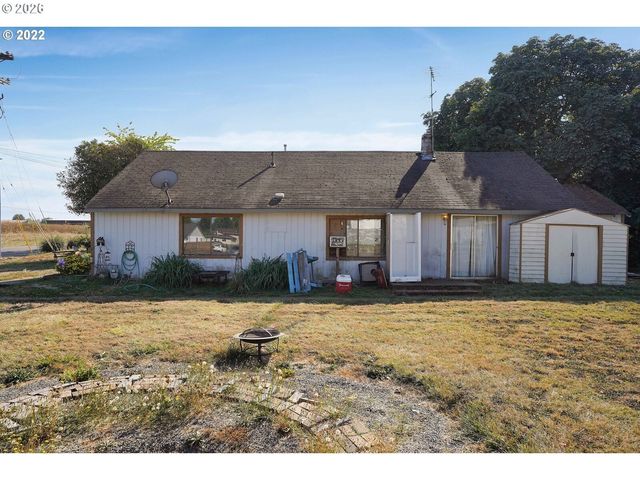 2240 FERRY St, Albany, OR 97322