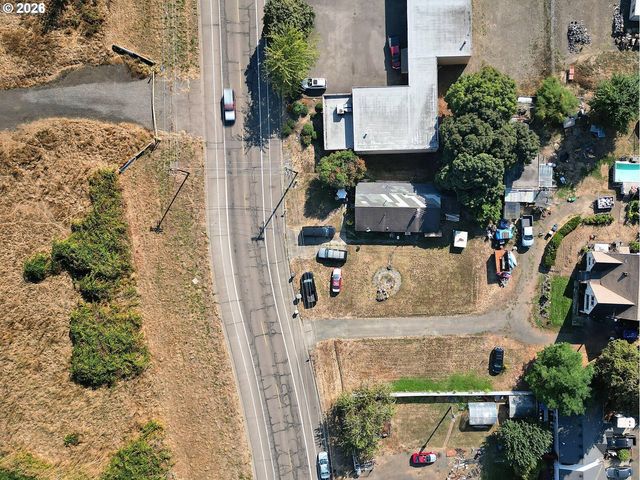 2240 FERRY St, Albany, OR 97322