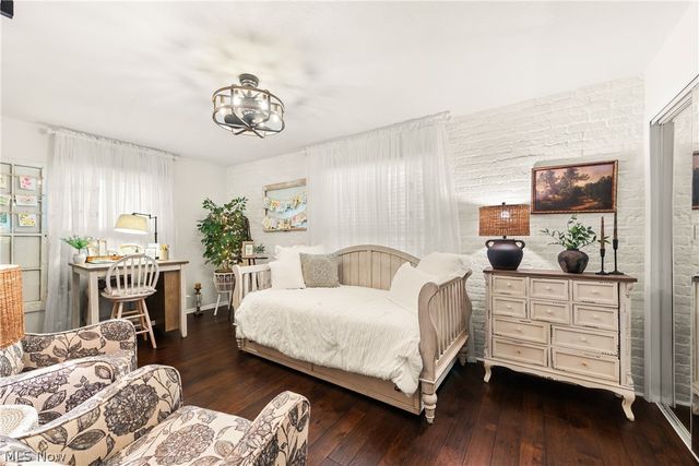 257 Windward Drive, Elyria, OH 44035