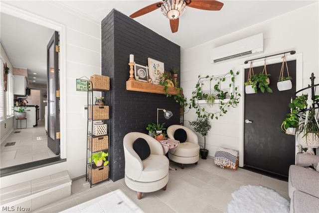 257 Windward Drive, Elyria, OH 44035