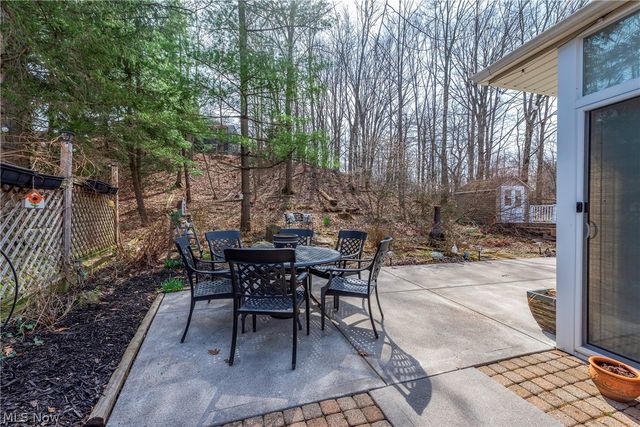 257 Windward Drive, Elyria, OH 44035