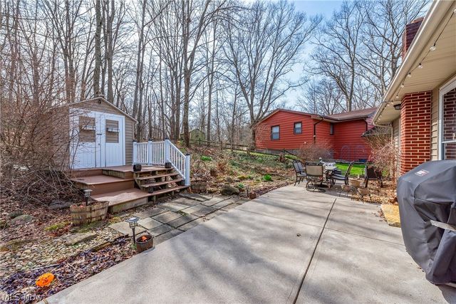 257 Windward Drive, Elyria, OH 44035