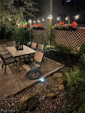 257 Windward Drive, Elyria, OH 44035