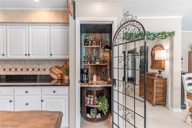 257 Windward Drive, Elyria, OH 44035