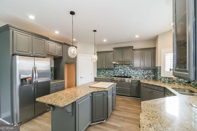 316 Thistlewood Run, Mcdonough, GA 30252