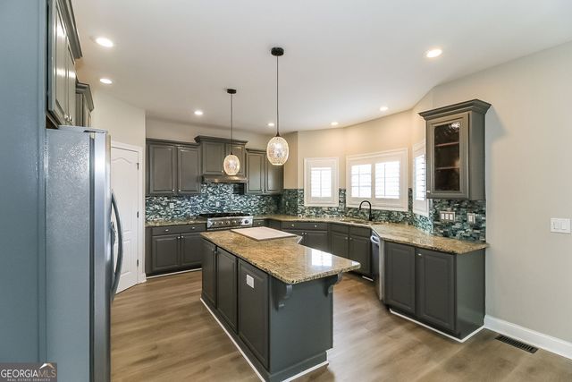 316 Thistlewood Run, Mcdonough, GA 30252