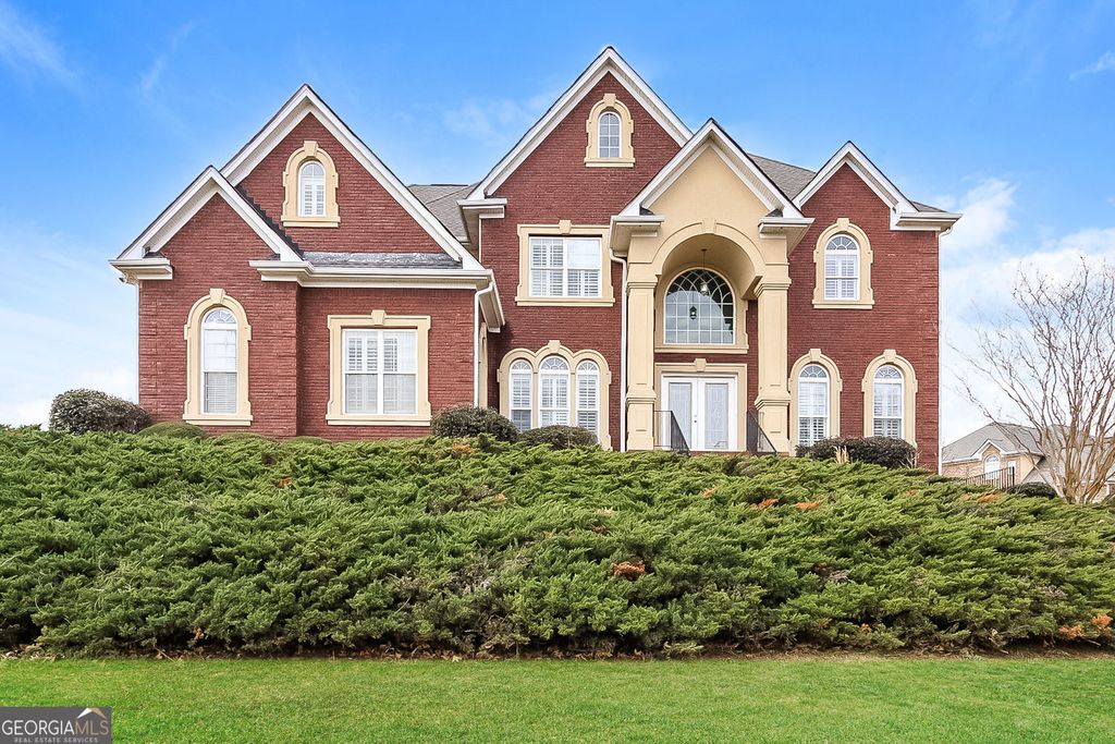 316 Thistlewood Run, Mcdonough, GA 30252