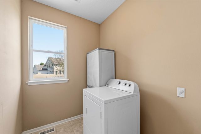 3902 Valley View Road, Ames, IA 50010
