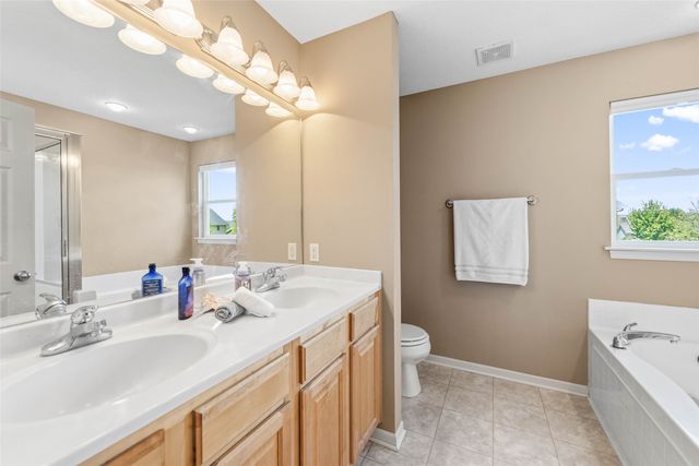 3902 Valley View Road, Ames, IA 50010