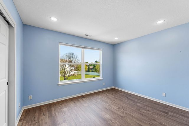 3902 Valley View Road, Ames, IA 50010