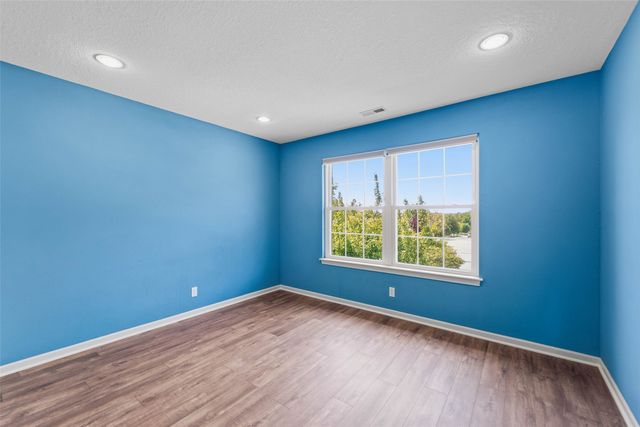 3902 Valley View Road, Ames, IA 50010