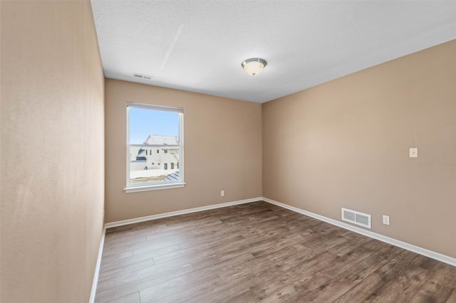 3902 Valley View Road, Ames, IA 50010