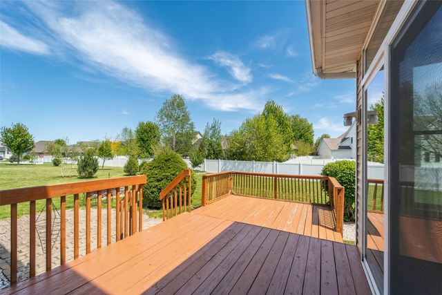 3902 Valley View Road, Ames, IA 50010