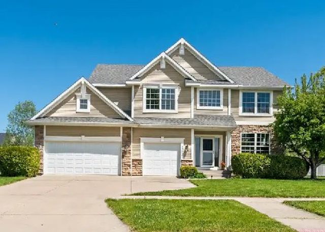 3902 Valley View Road, Ames, IA 50010