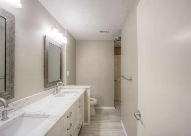 530 Lawnmeadow Drive, Richardson, TX 75080