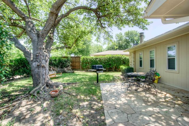 530 Lawnmeadow Drive, Richardson, TX 75080