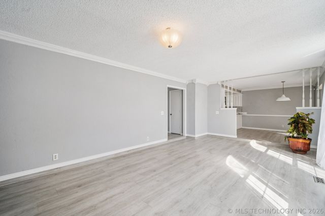 4441 W Queens Street, Broken Arrow, OK 74012