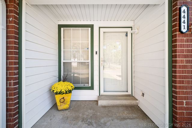 4441 W Queens Street, Broken Arrow, OK 74012