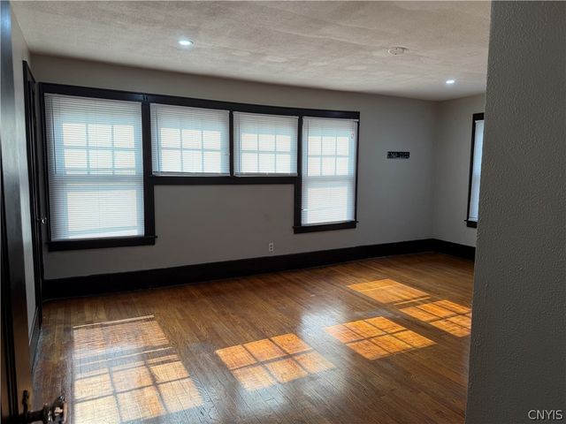 609 Seeley Road, Syracuse, NY 13224