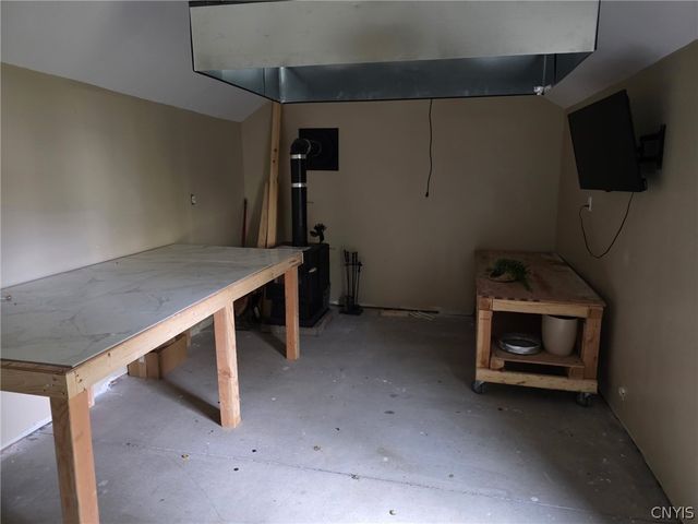 609 Seeley Road, Syracuse, NY 13224