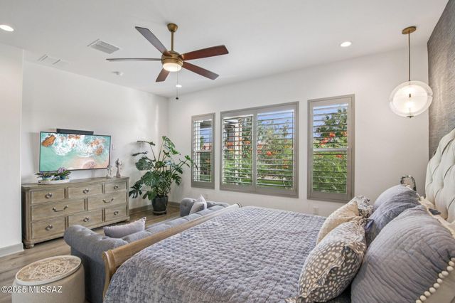 61729 E Talc Street, Oracle, AZ 85623