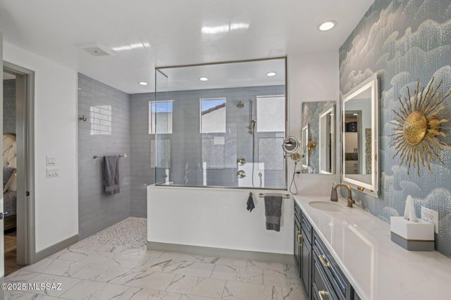 61729 E Talc Street, Oracle, AZ 85623