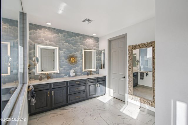 61729 E Talc Street, Oracle, AZ 85623